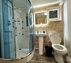 Дом шале на 4-6 человек. в Саулук