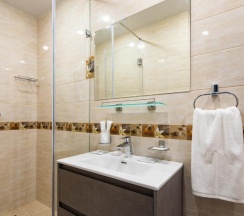 Комфорт с балконом в M-House