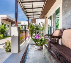 Коттедж с 2 комнатами в Thuan Resort