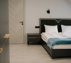 Вилла с 3 комнатами с балконом и с видом на горы в Residence Village