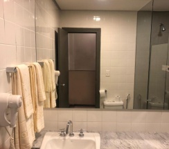 Трёхместный номер Deluxe в Hotel Metropole