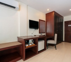 Четырёхместный номер Deluxe с балконом и с видом на сад 2 отдельные кровати в Arinara Beach Resort Phuket