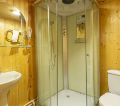 Улучшенный домик в Allure Lodge