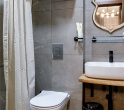 Семейный номер с балконом в MarivSki