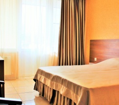 Двухместный номер Standard с балконом и с красивым видом из окна (2 отдельные кровати) в Гермес