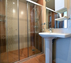 Двухместный номер Comfort двуспальная кровать в Кочубей центр