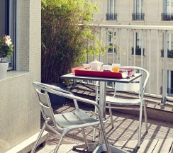 Двухместный номер Superior двуспальная кровать в Mercure Paris Bastille Saint Antoine
