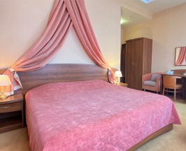 Полулюкс DBL 215 в Парк-отель