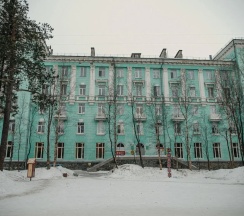 Трёхместные апартаменты c 1 комнатой в Квартира TroeSutokApart Металлургов 27