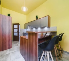 Апартаменты с 2 комнатами с балконом в Barbakan Residence Old Town