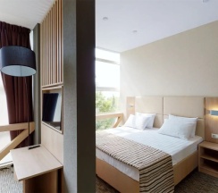 Трёхместный люкс семейный в Бургас