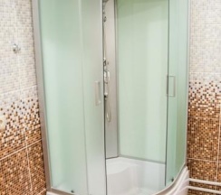 Номер стандарт с 1 двуспальной кроватью (1, 2, 9, 10,12) в Медведь