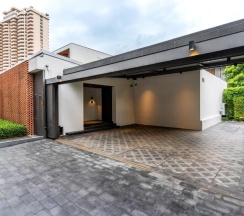 Четырёхместная вилла Deva Pool в Villa Deva Resort & Hotel Bangkok