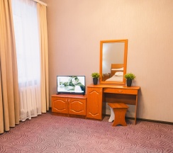  "ЛЮКС" Семейный, 2х комн. (№5) в Новый континент