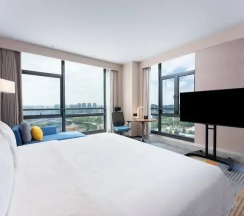 Двухместный номер Superior Business (двуспальная кровать) в Hampton by Hilton Guangzhou Jinshazhou