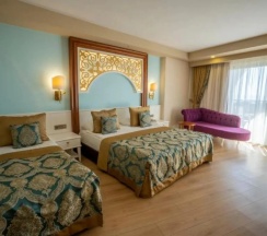 Четырёхместный номер Семейный с видом на море в J'adore Deluxe Hotel & Spa