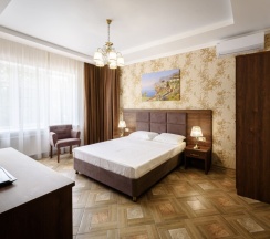 Полулюкс "Эстет" 2-х комнатный с балконом, вид на озеро и лес (2-3 этаж), до 4-х гостей в Винтаж