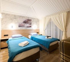 Двухместный номер КОМФОРТ с большой двуспальной кроватью или двумя односпальными кроватями в Морской