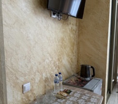 Комфортный номер с балконом в Изабелла