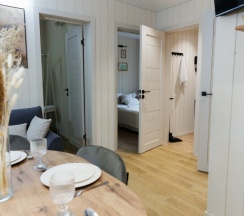 Бежевый дом в Мох