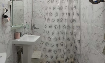 Комната эконом с 1 двуспальной кроватью (общие удобства) в Семейный отдых