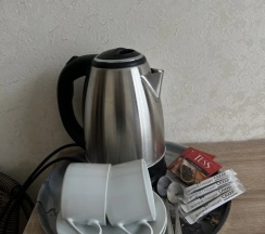 Двухместный номер Делюкс с балконом (двуспальная кровать) в Голден Плаза