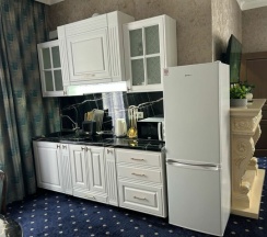 Студия с кухней в Хан