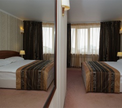 Стандарт улучшенный DBL Бизнес в Пионер люкс