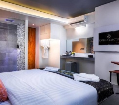 Двухместный номер Deluxe с балконом двуспальная кровать в Kamala Resotel