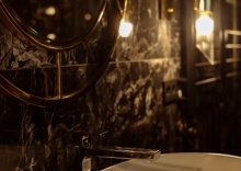 Нуар 320 в Four rooms