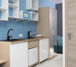 6 номер 3х местный с балконом и отдельным выходом кухня своя в Радуга