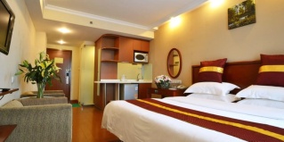 Цибао: Апарт-отели GreenTree Inn Shanghai Hongqiao Airport Hotel
