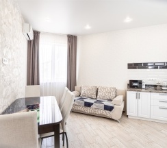 Евродвушка 50 кв.м. на берегу моря с бассейном ул. Мира 44 в Милка