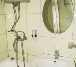 Двухместный номер Standard (общая ванная комната) (двуспальная кровать) в Юбилейная