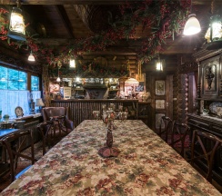 Шале в Old House Resort & Spa