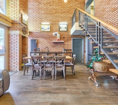 Шестиместный коттедж с балконом и с видом на город в Барнхаус