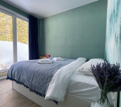 Дом с бассейном в Такой дом