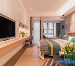 Двухместный номер Executive с балконом двуспальная кровать в Yidiandian Hotel Apartment (Shenzhen International Convention And Exhibition Center)