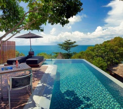 Двухместная Pool Villa Scenic (South) с видом на океан двуспальная кровать в Silavadee Pool Spa Resort