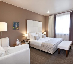 Номер стандарт с 1 двуспальной кроватью в L`Hotel