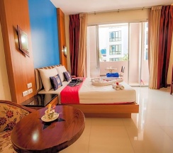 Двухместный номер Deluxe двуспальная кровать в Kata Blue Sea Resort