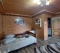 Трёхместный номер Comfort с балконом в У реки