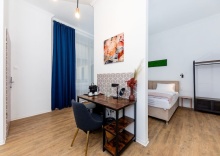 Номер Deluxe в Adagio Downtown Rooms