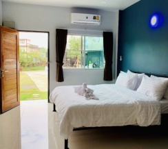 Двухместный номер Standard с балконом двуспальная кровать в Chan place Hotel