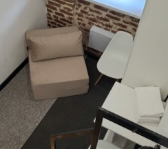 Трехместный номер Лофт с двуспальной и раскладным креслом/кроватью в Лофт отель на Крымской