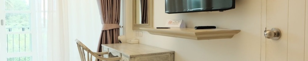Номер Deluxe с 2 комнатами с балконом двуспальная кровать в De Pastel Hotel