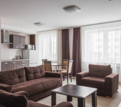 Апартаменты Superior c 1 комнатой с балконом и с красивым видом из окна в Комплекс апартаментов Комфорт