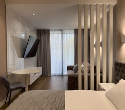Делюкс в Монтевиль by Adamand Resort