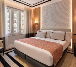 Семейный номер Standard с видом на город в Senator Gran Vía 70 Spa Hotel