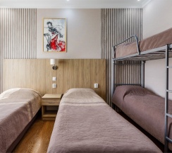 Стандартный четырехместный с двухъярусной кроватью в Версаль